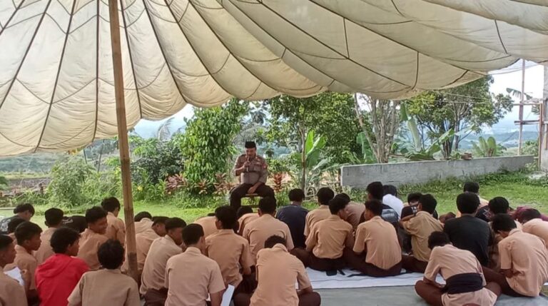 Manfaat Latihan Dasar Kepemimpinan Siswa